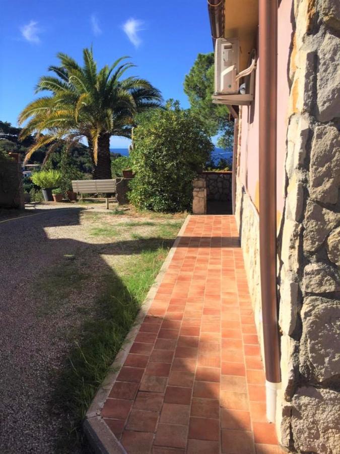 Le Terrazze Di Pareti Apartment Capoliveri  Exterior photo